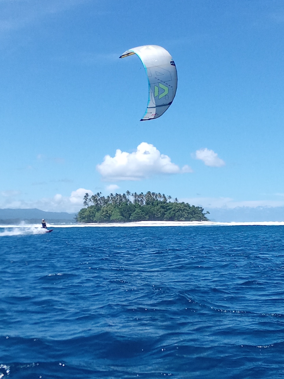 VBF_KITE_SURF_SAMOA Kite Surfing Samoa, Nuusafee Island